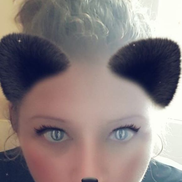 Meet your Posher, Heather - Picture 1 of 1